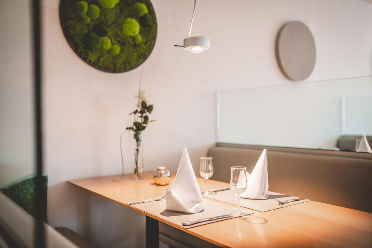 Landidyll Hotel Weidenbrueck & Spa Swisttal エクステリア 写真