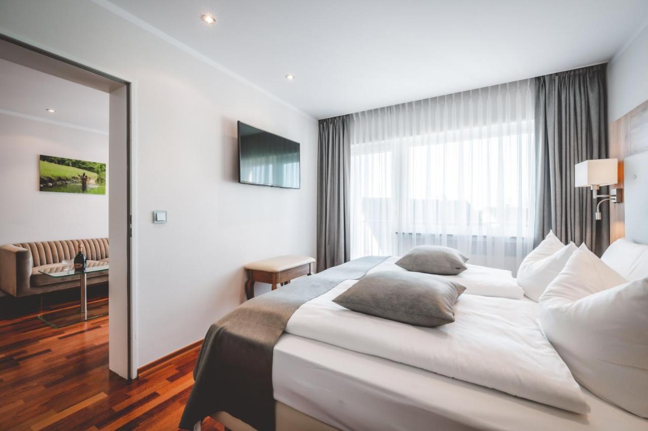 Landidyll Hotel Weidenbrueck & Spa Swisttal エクステリア 写真