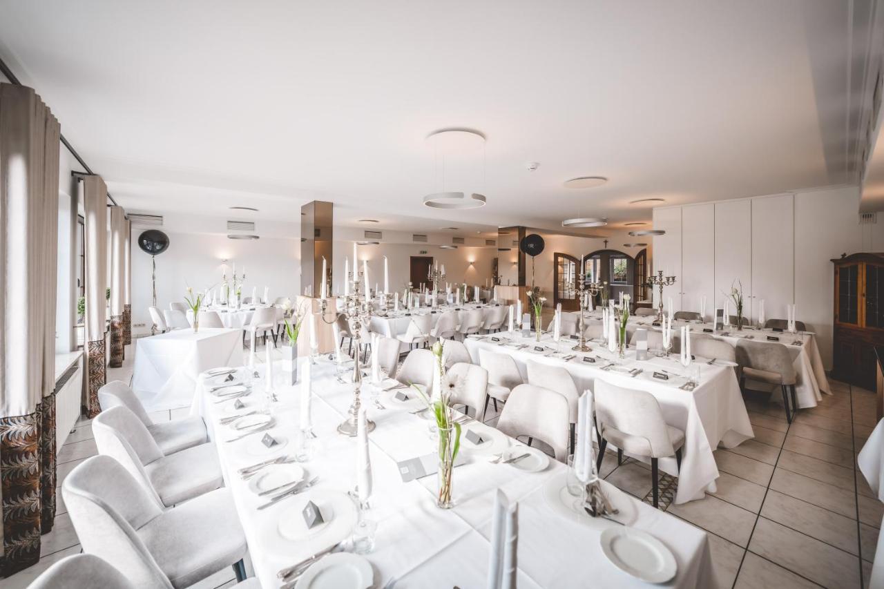 Landidyll Hotel Weidenbrueck & Spa Swisttal エクステリア 写真