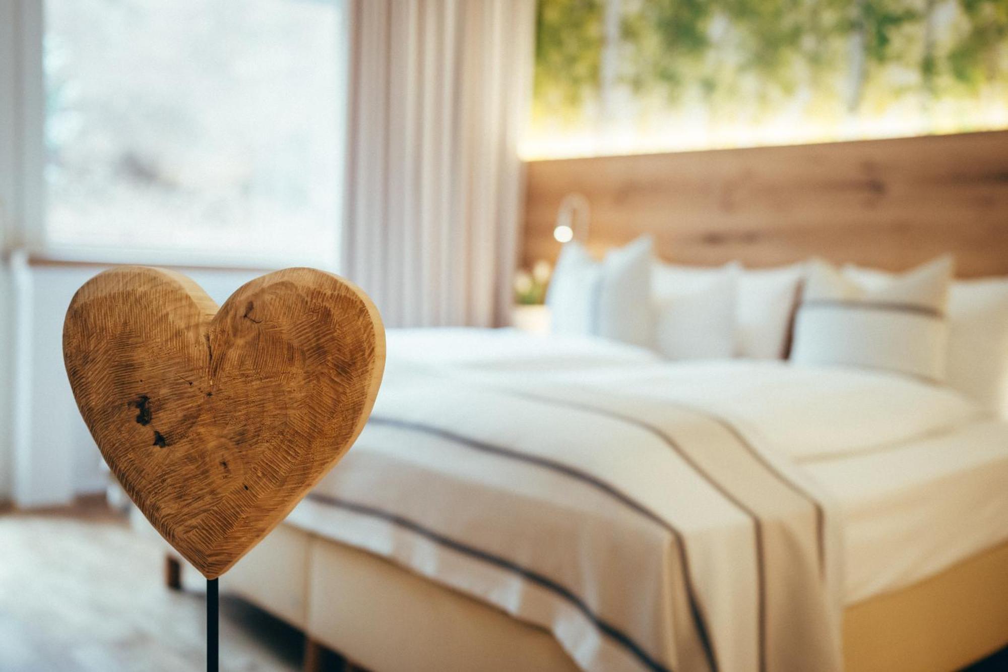 Landidyll Hotel Weidenbrueck & Spa Swisttal エクステリア 写真